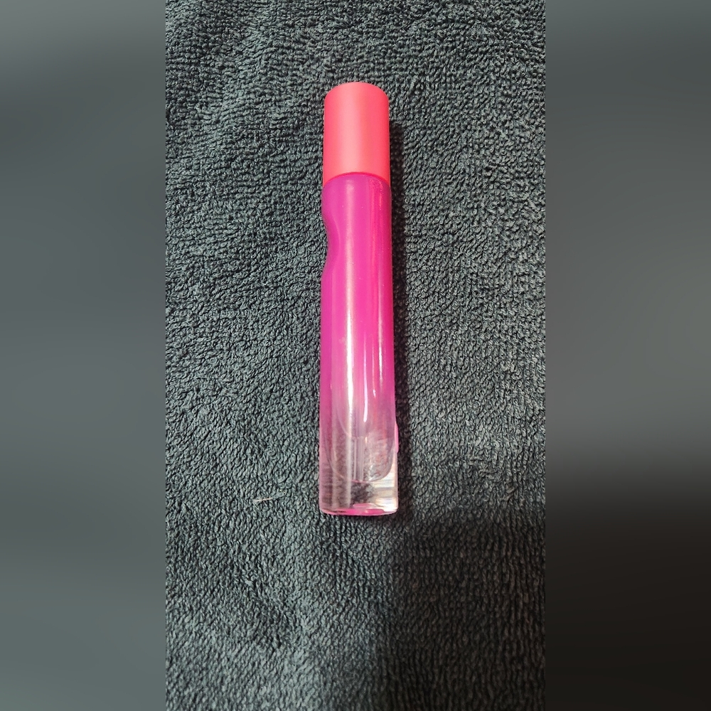 0.27 fl oz Glossier You Reve
